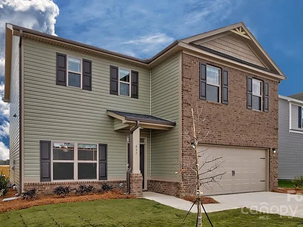 595 Country Oak Dr, Asheville, NC 28804
