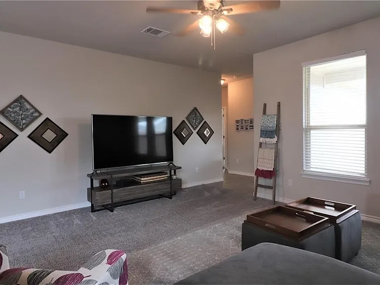 5413 Vanner Path — Photo 6
