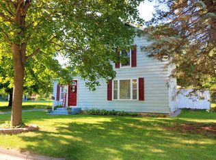 707 W Dodge St, Greenville, MI 48838