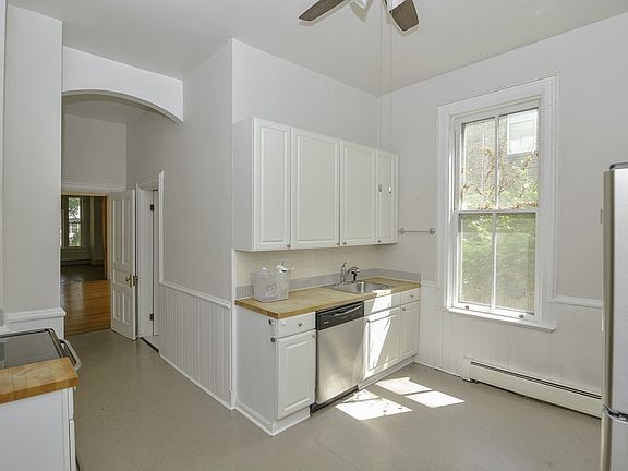 3rd image of 1441 W Warner Ave #1