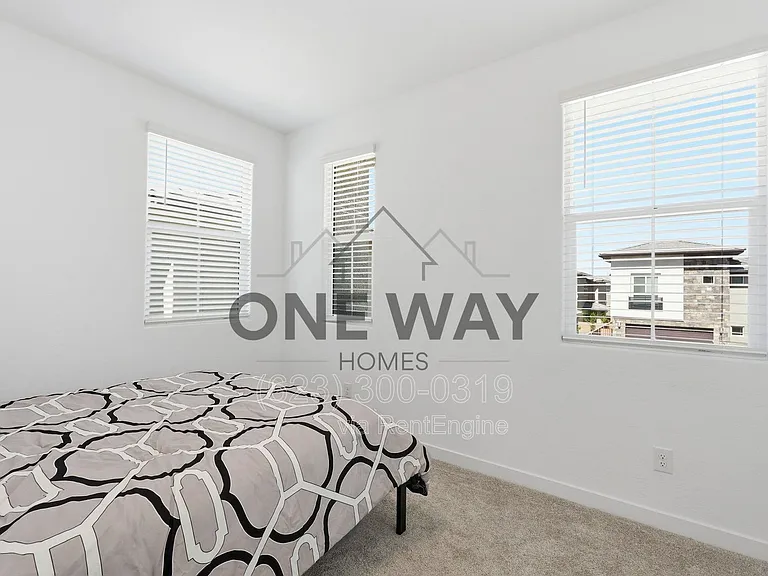 10204 E Ulysses Ave — Photo 19