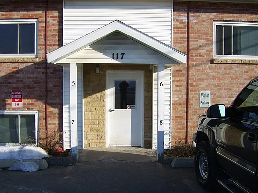 Building Photo 3