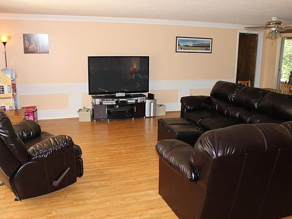 2nd image of 12834 Ironwood Cir