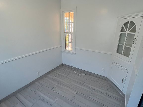 5th image of 8555 Pickford St