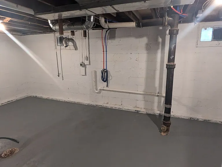 647 Boston Ave — Photo 9