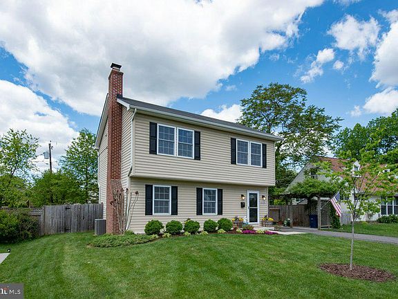 2nd image of 6926 Columbia Dr