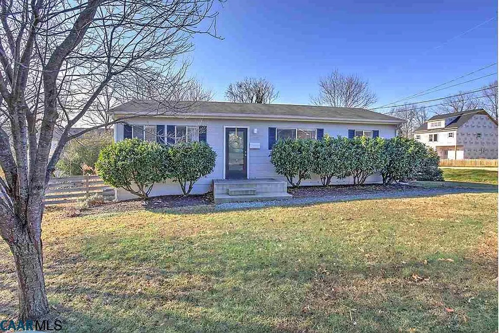 402 Harris Rd photo 1