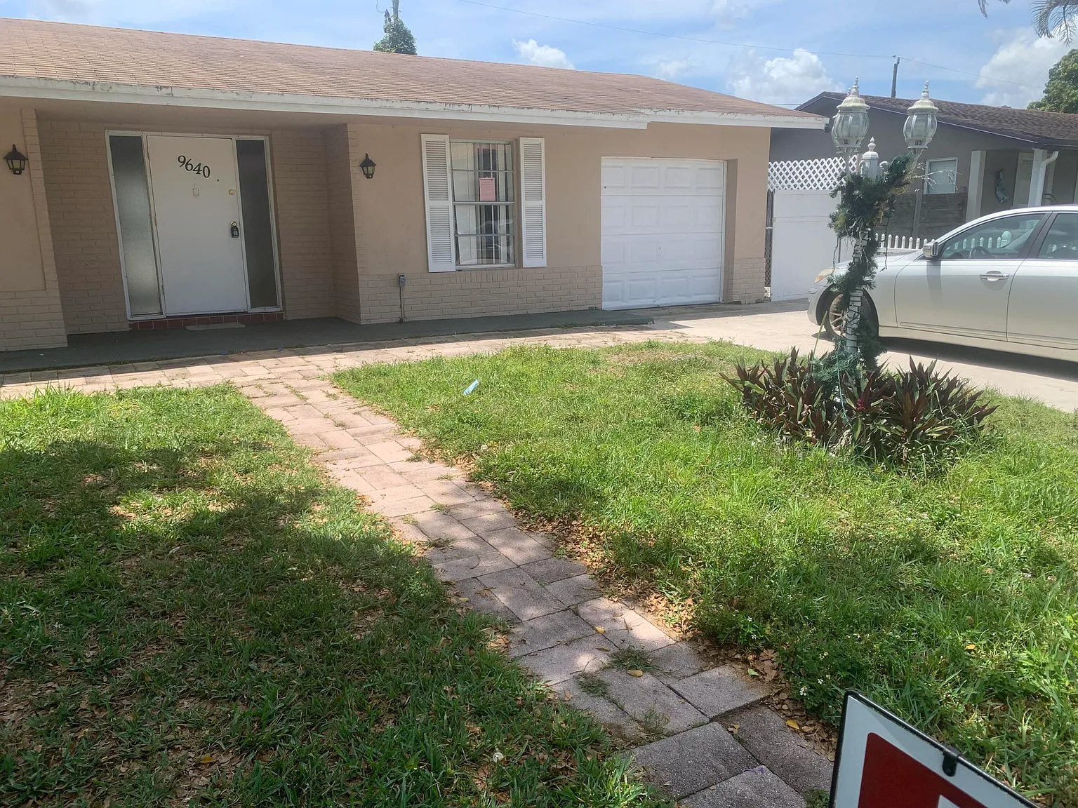 3 bed, 2.0 bath, 1350 sqft, $2,990 — Photo 2