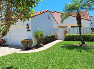 551 Beachwalk Cir #85-0, Naples, FL 34108