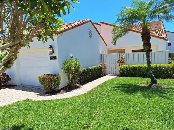 551 Beachwalk Cir #85-0, Naples, FL 34108