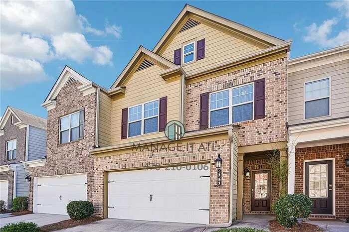2558 Village Park Bnd — Photo 2