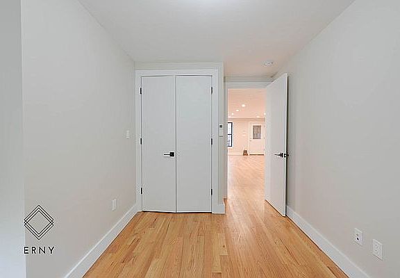 4th image of 435 Quincy St #1A
