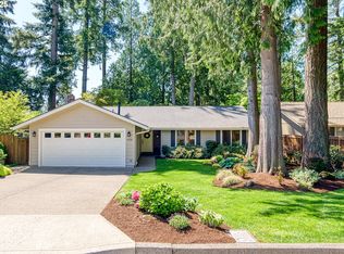 4230 Collins Way, Lake Oswego, OR 97035