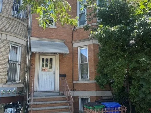7321 10th Ave, Brooklyn, NY 11228