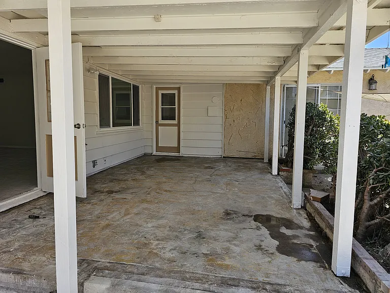 8821 Woolley Ln — Photo 11