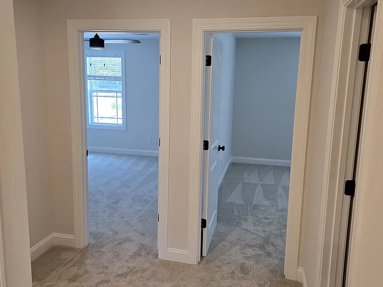 4301 Laurel Ridge Dr — Photo 35