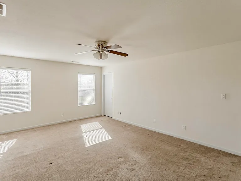 105 Bayside Ln — Photo 18