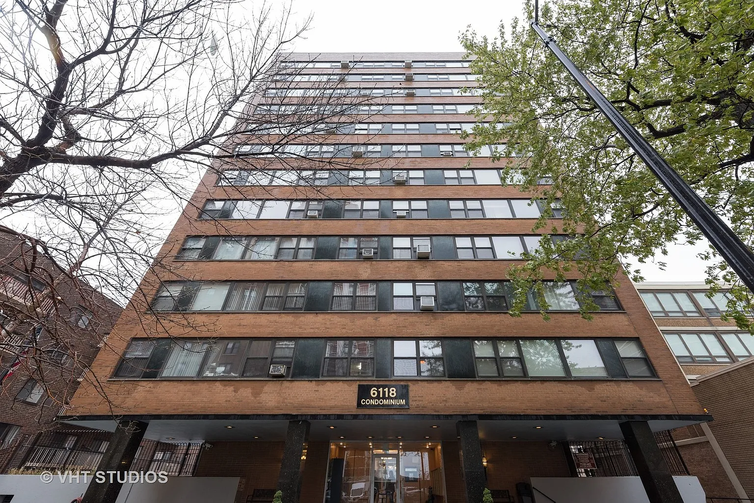 6118 N Sheridan Rd APT 103 photo 1