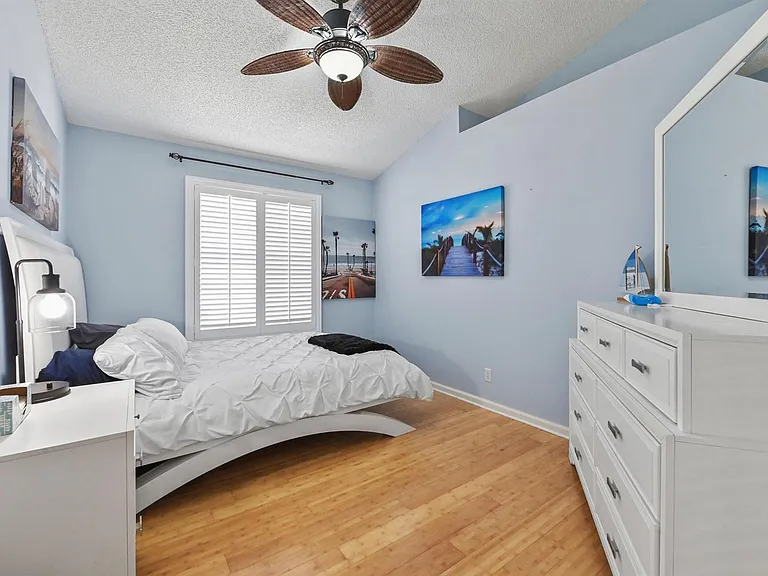2241 Soundings Ct — Photo 16