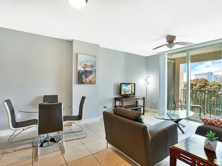 610 Clematis St #538 — Photo 2