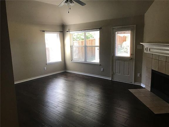 4th image of 4029 Burwood Dr