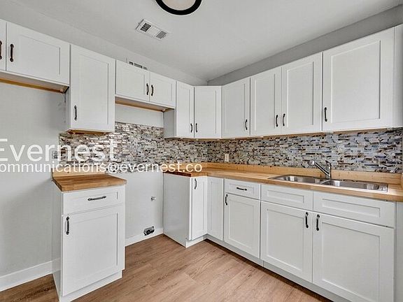 4th image of 1737 Grant Ave SW
