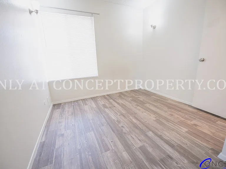 Foothill Terrace — Photo 188