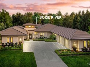325 W Rivermont Ln, Eagle, ID 83616