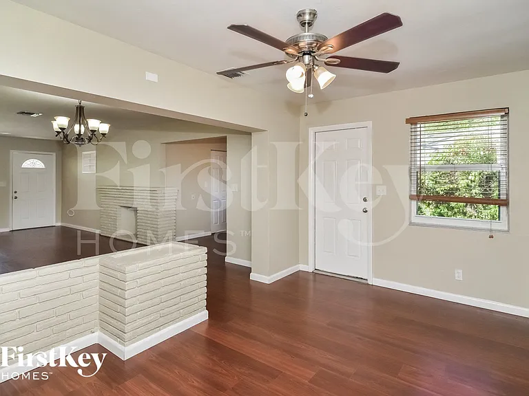 3141 SW 17th St — Photo 9