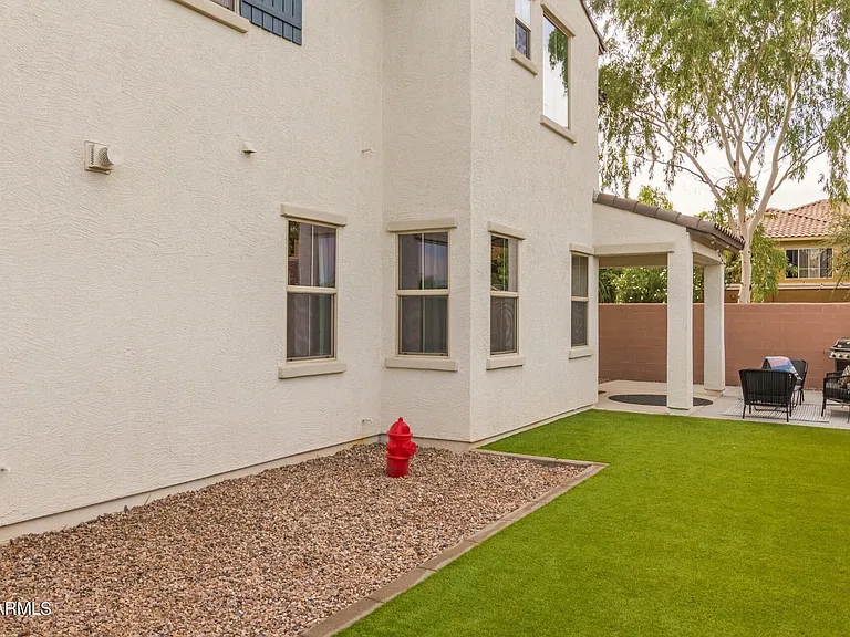 1942 S Sycamore Pl — Photo 19