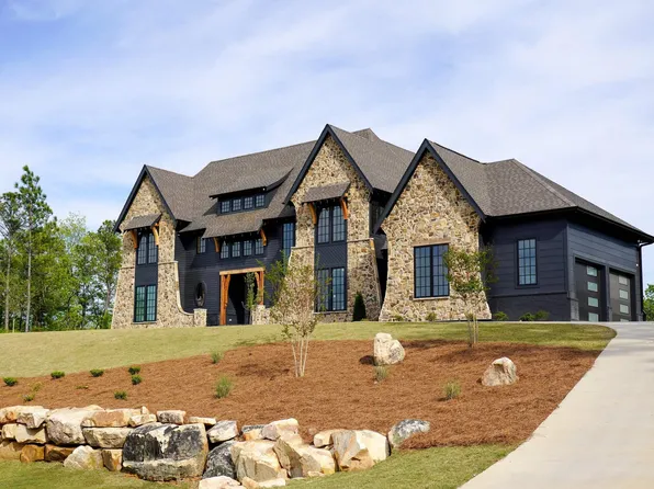 2079 Lindsay Ln, Chelsea, AL 35043