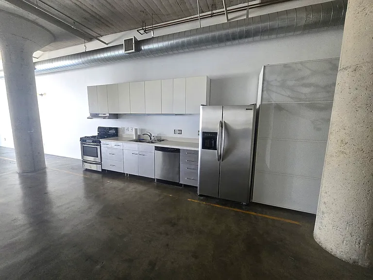 1855 Industrial St #714 — Photo 2