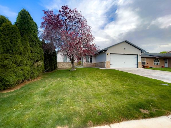 3002 Gem Dr