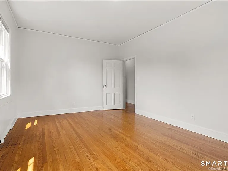 684 Farmington Ave #B6 — Photo 23