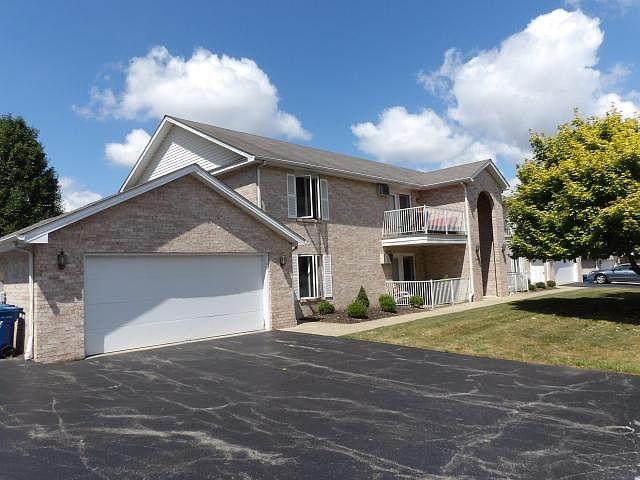 1st image of 849 Auburn Hills Dr Unit 4