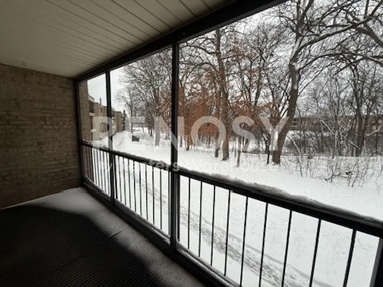 5607 Green Circle Dr #200 — Photo 9