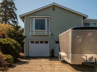 2345 Clark St, North Bend, OR 97459
