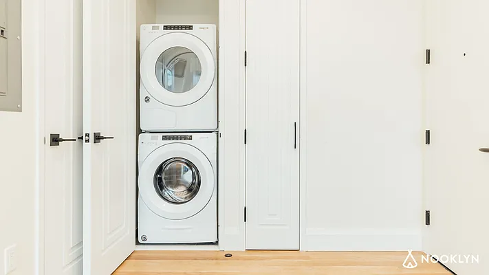 Rented by Nooklyn NYC LLC | media 139