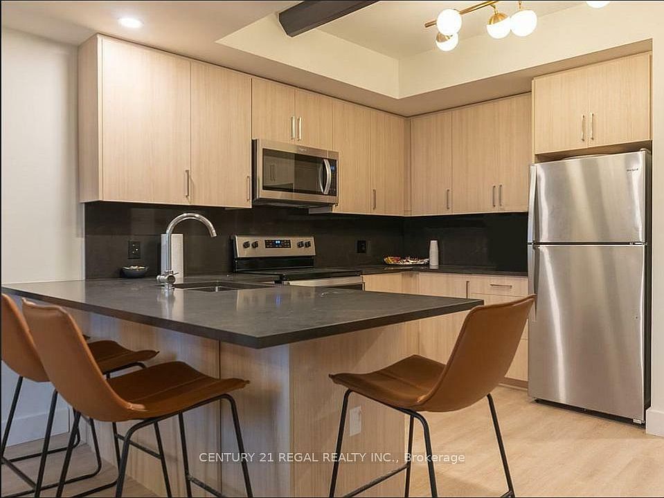 1st image of 145 Columbia St W #909