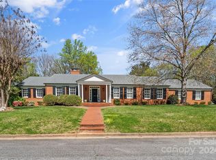 100 Kinwood St, Morganton, NC 28655