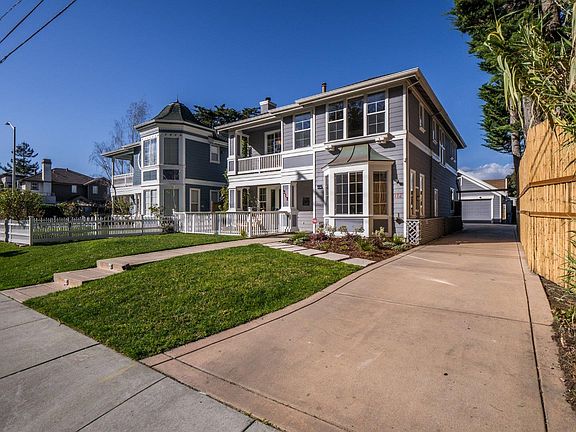 3rd image of 312 Pelton Ave