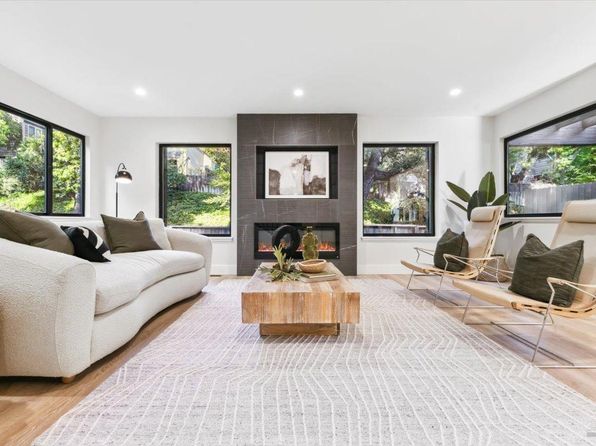 1318 Crofton Ct, Healdsburg, CA 95448