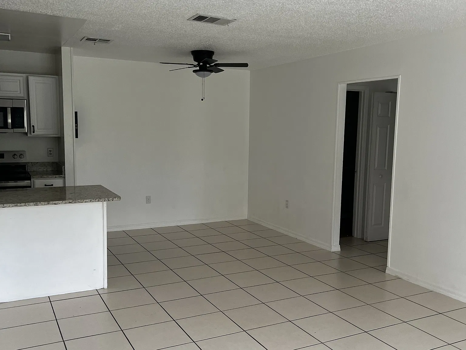 410 Thor Avenue Southeast - 3 — Photo 4