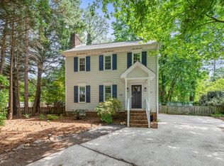 7128 Sandringham Dr, Raleigh, NC 27613