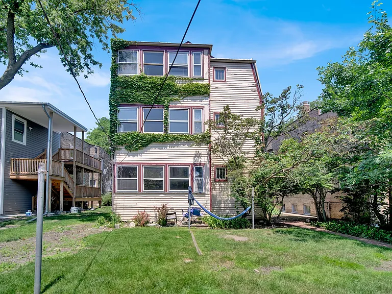 826 Hamlin St — Photo 9