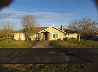 19170 S Clovis Ave, Laton, CA