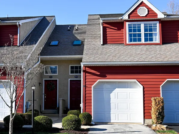 303 Worington Dr #303, West Chester, PA 19382