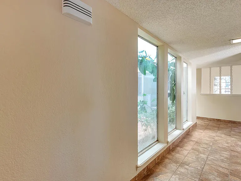 301 Los Nietos Ct — Photo 35
