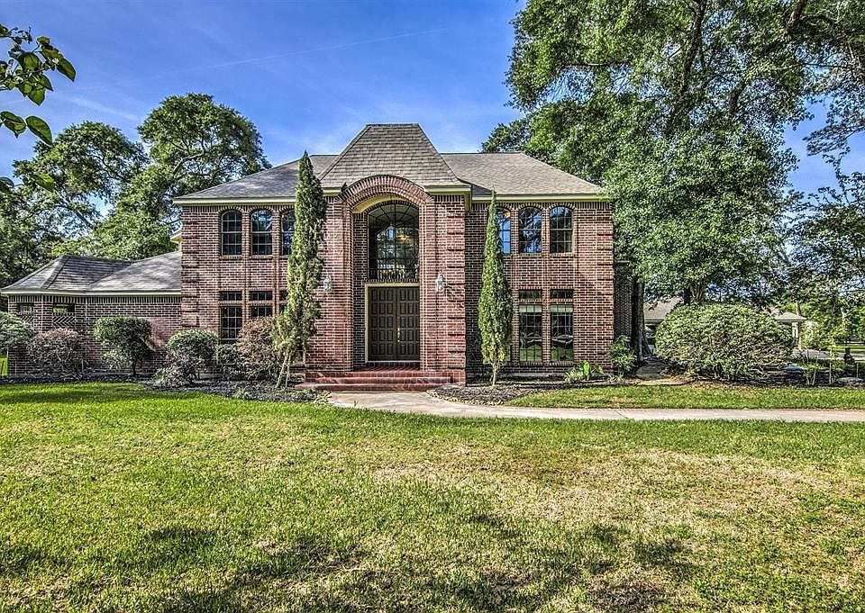 1st image of 17510 Cypress Hollow St