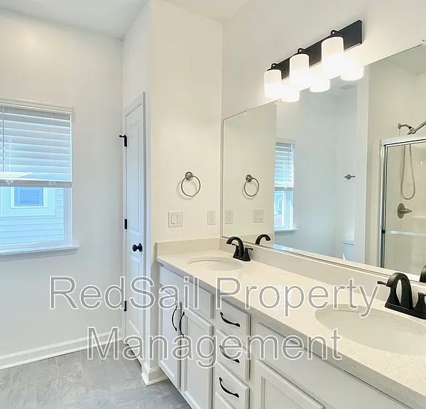 2000 Laycock Ln #102 — Photo 17